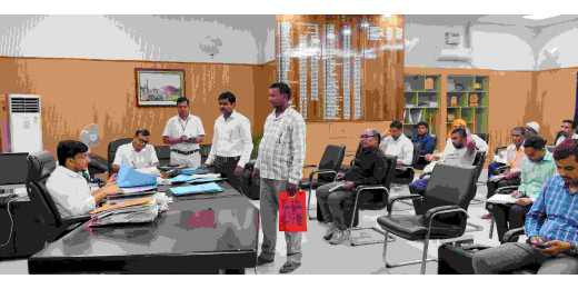 जिलाधिकारी ने की लोक शिकायतों की सुनवाई, 20 मामलों का समाधान